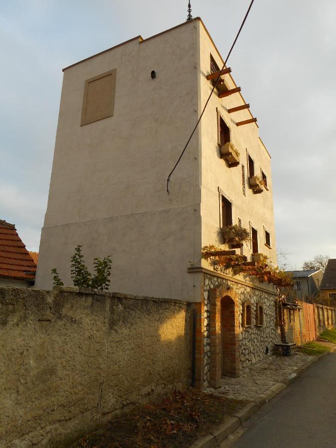 V Zajecskej Vezi Apartment Zajeci Exterior photo